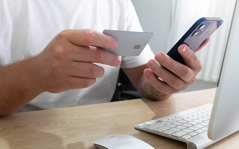 How to Tell If a Website Is Safe Before Entering Your Credit Card