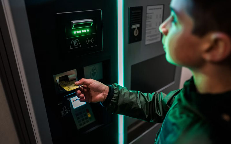 See an Unexpected Message on an ATM Screen